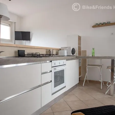 Апартаменты River House *